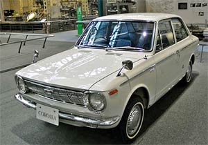 Foto da primeira geração do Toyota Corolla (1966-1970)